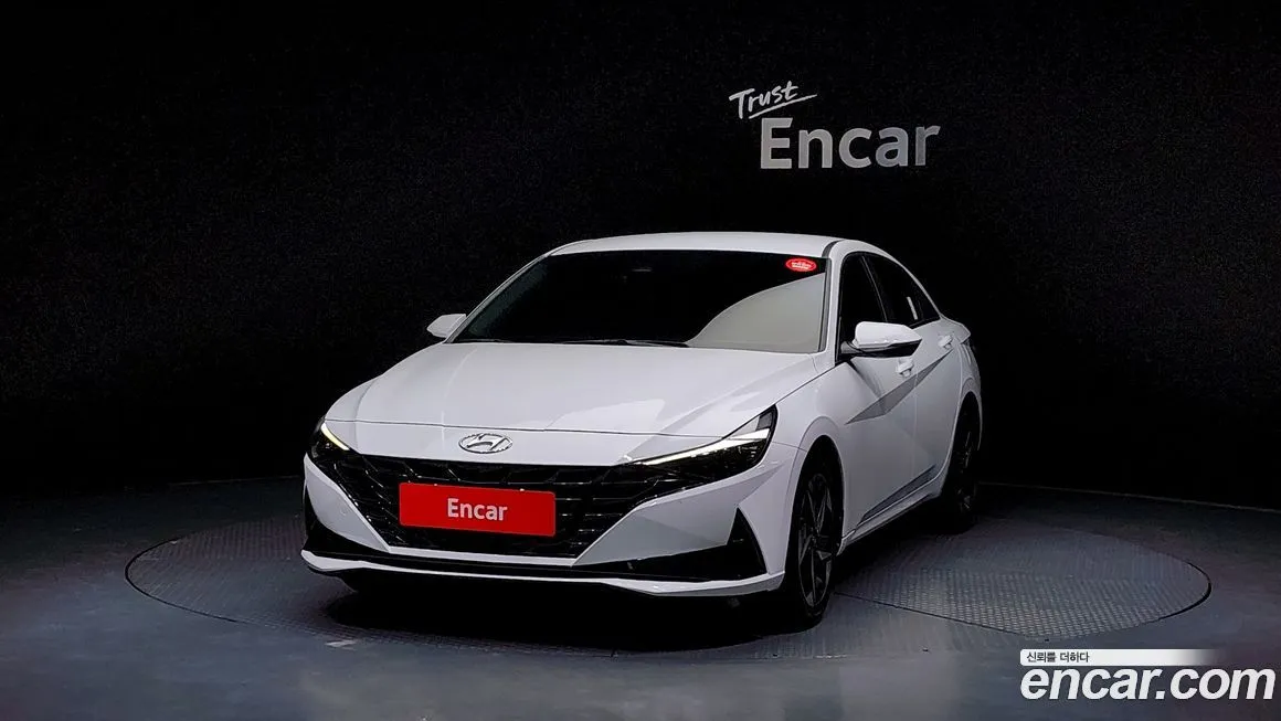 Hyundai AVANTE — фото 3