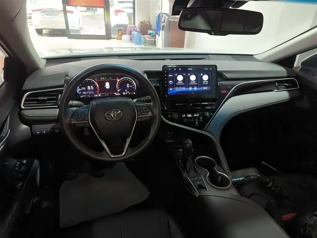 Toyota Camry 2023 из CN, фото 10