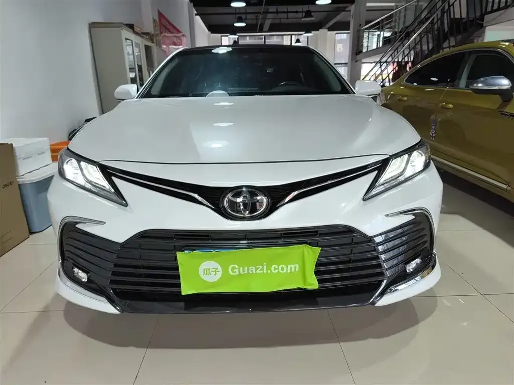 Toyota Camry 2023 из CN, фото 3