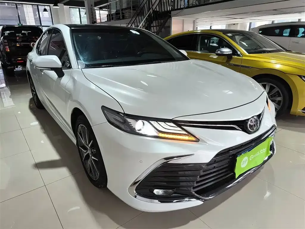 Toyota Camry 2023 из CN, фото 4