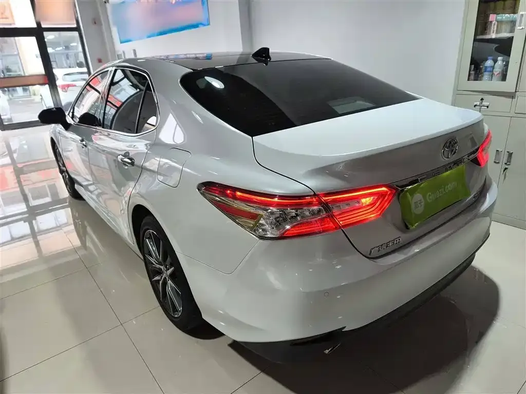 Toyota Camry 2023 из CN, фото 5