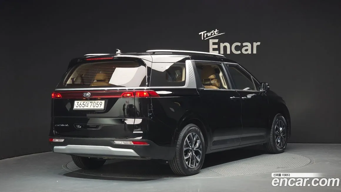 Kia Carnival 2021 из KR, фото 2
