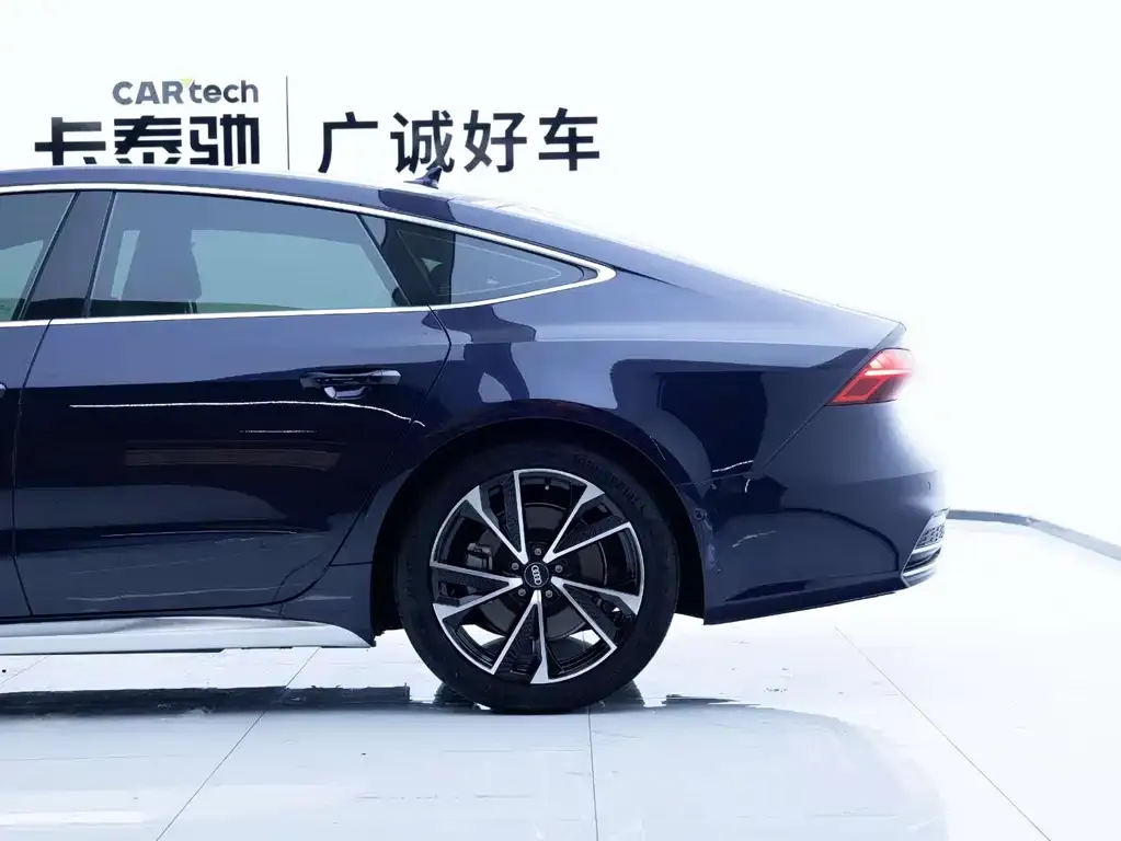 Audi A7 2021 из CN, фото 9