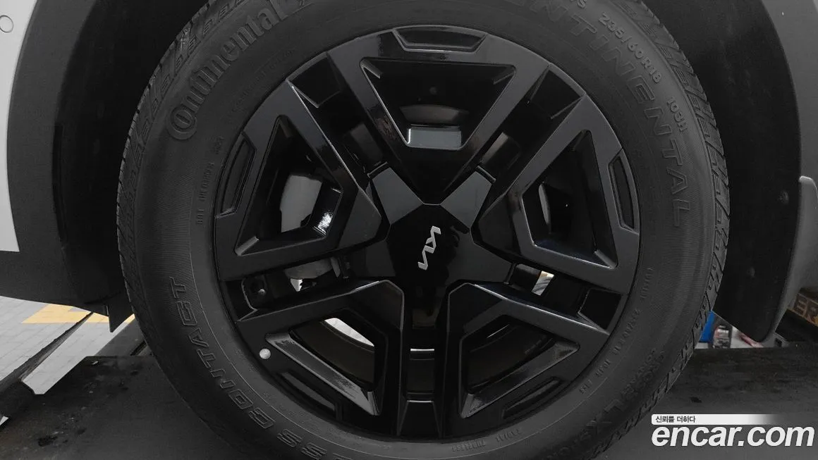 Kia Sorento — фото 7