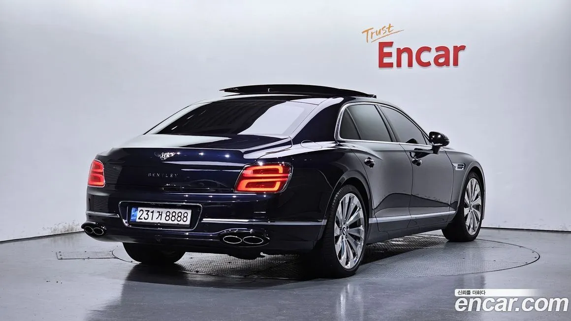 Bentley Flying Spur 2021 из KR, фото 2