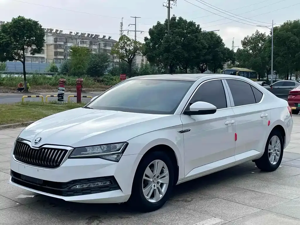 Skoda Superb 2021 из CN, фото 1