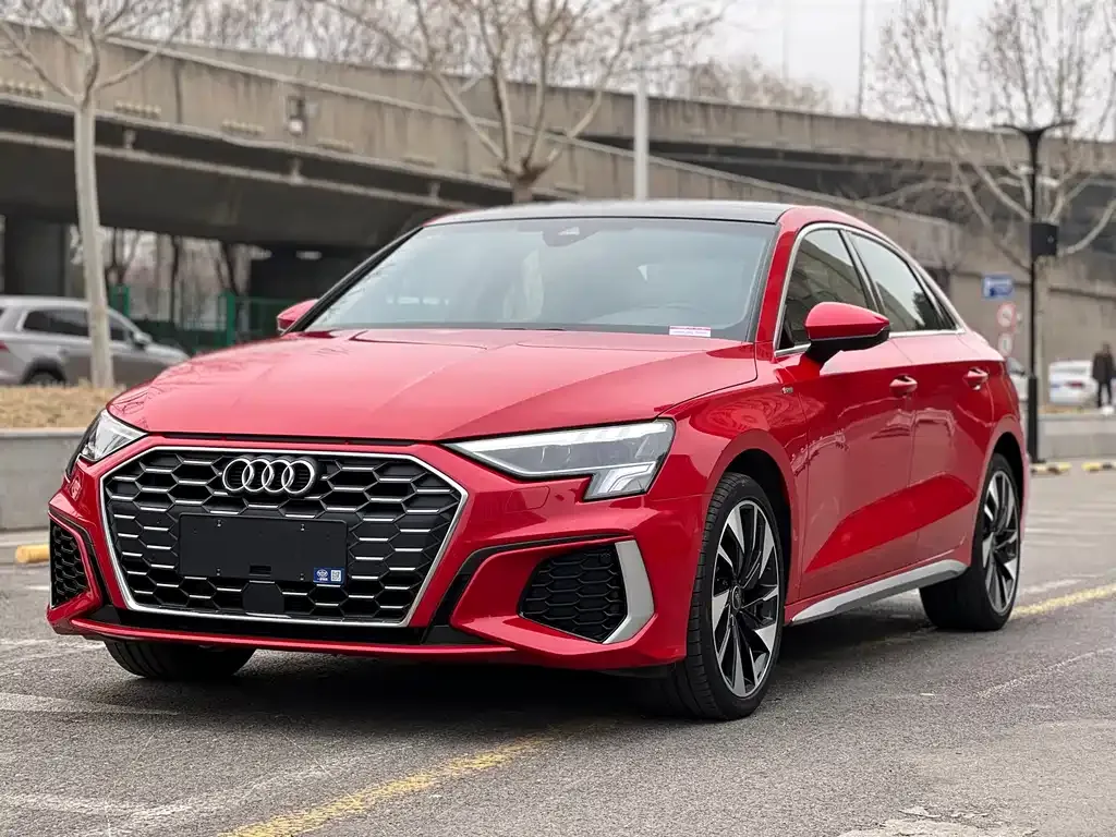 Audi A3 2023 из CN, фото 1