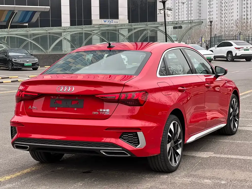 Audi A3 2023 из CN, фото 6