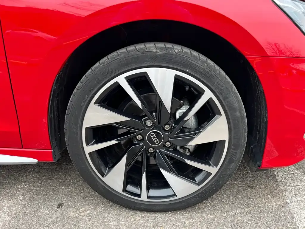 Audi A3 2023 из CN, фото 8
