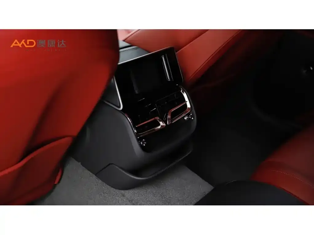 Bentley Flying Spur PHEV 2024 из CN, фото 9