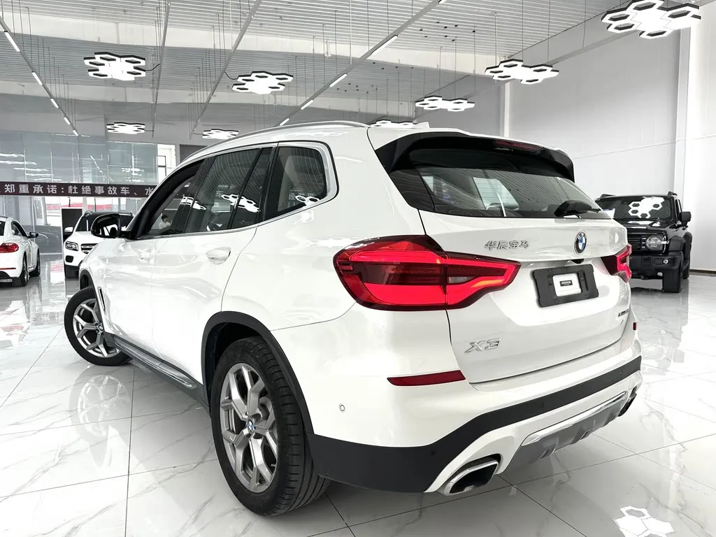 BMW X3 2021 из CN, фото 3