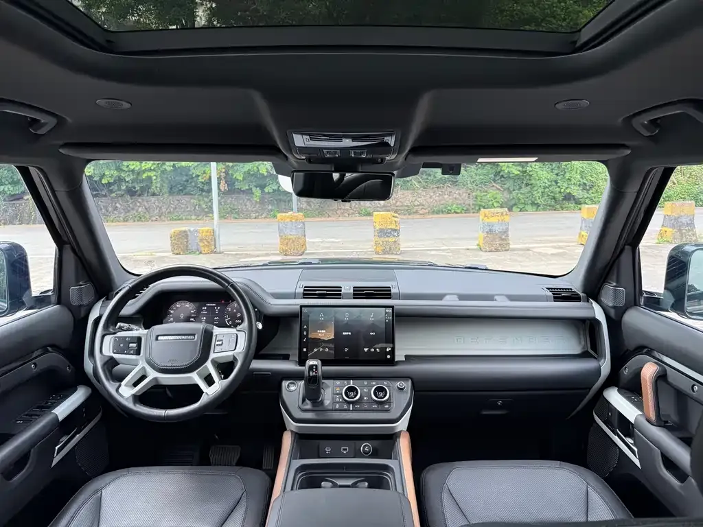 Land Rover Defender — фото 8