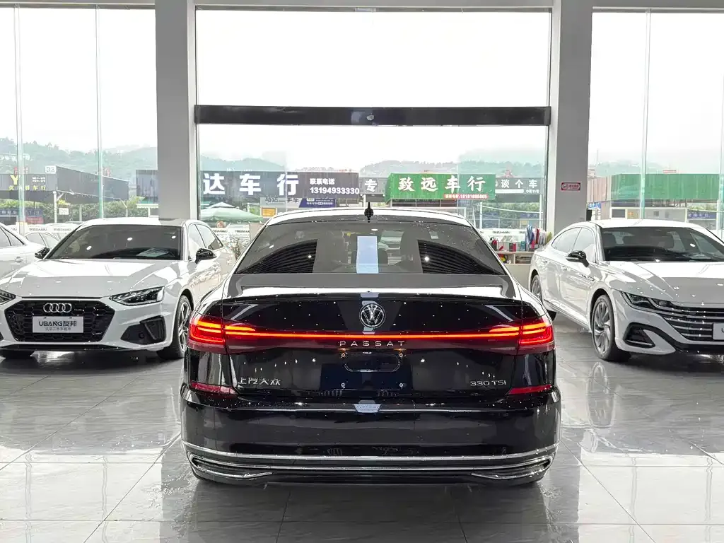 Volkswagen Passat — фото 5