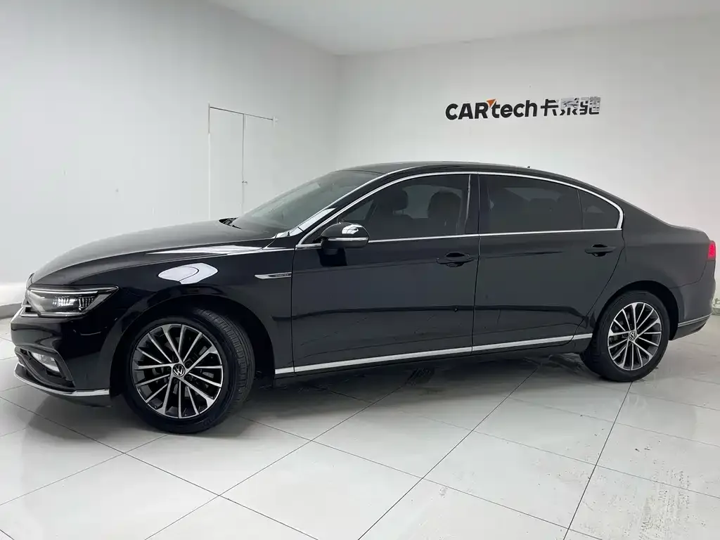 Volkswagen Magotan 2021 из CN, фото 2