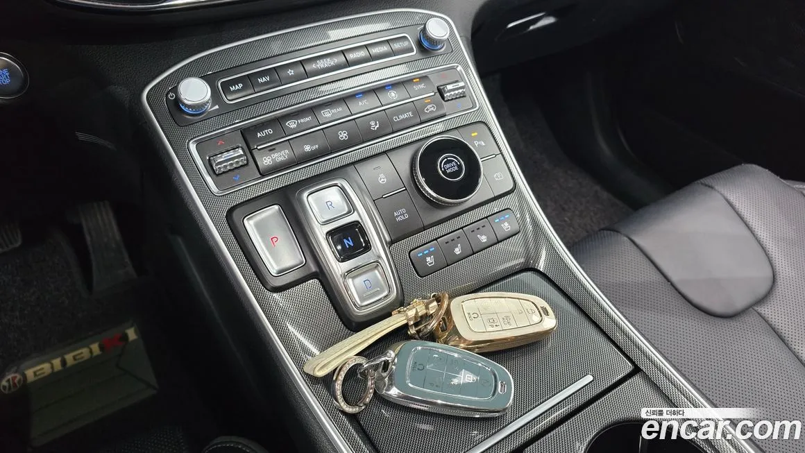 [object Object] Santafe 2023 из KR, фото 9