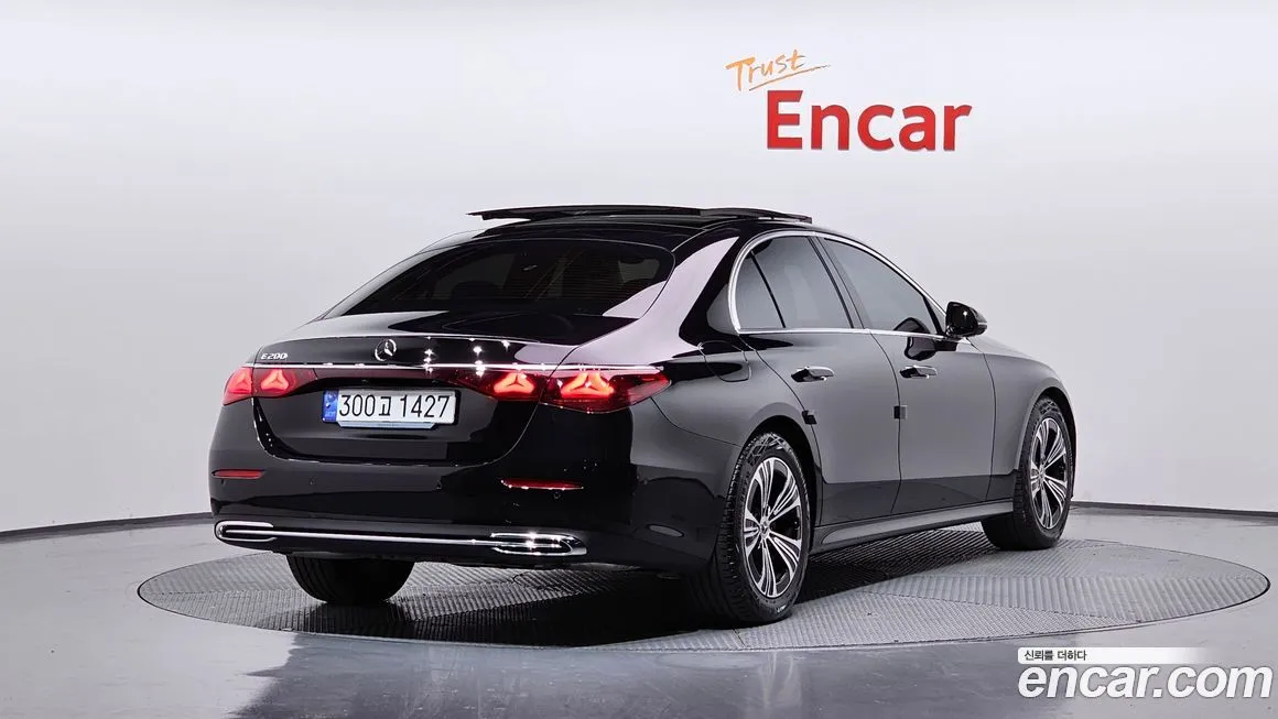 Mercedes-Benz E-Class 2024 из KR, фото 2