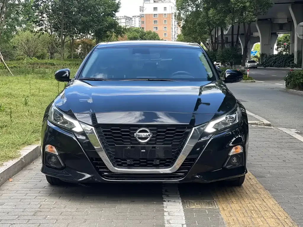 Nissan Teana 2022 из CN, фото 2