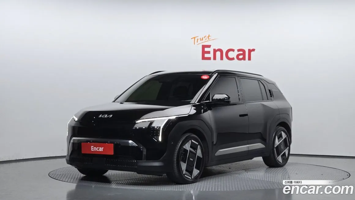 Kia EV3 — фото 1