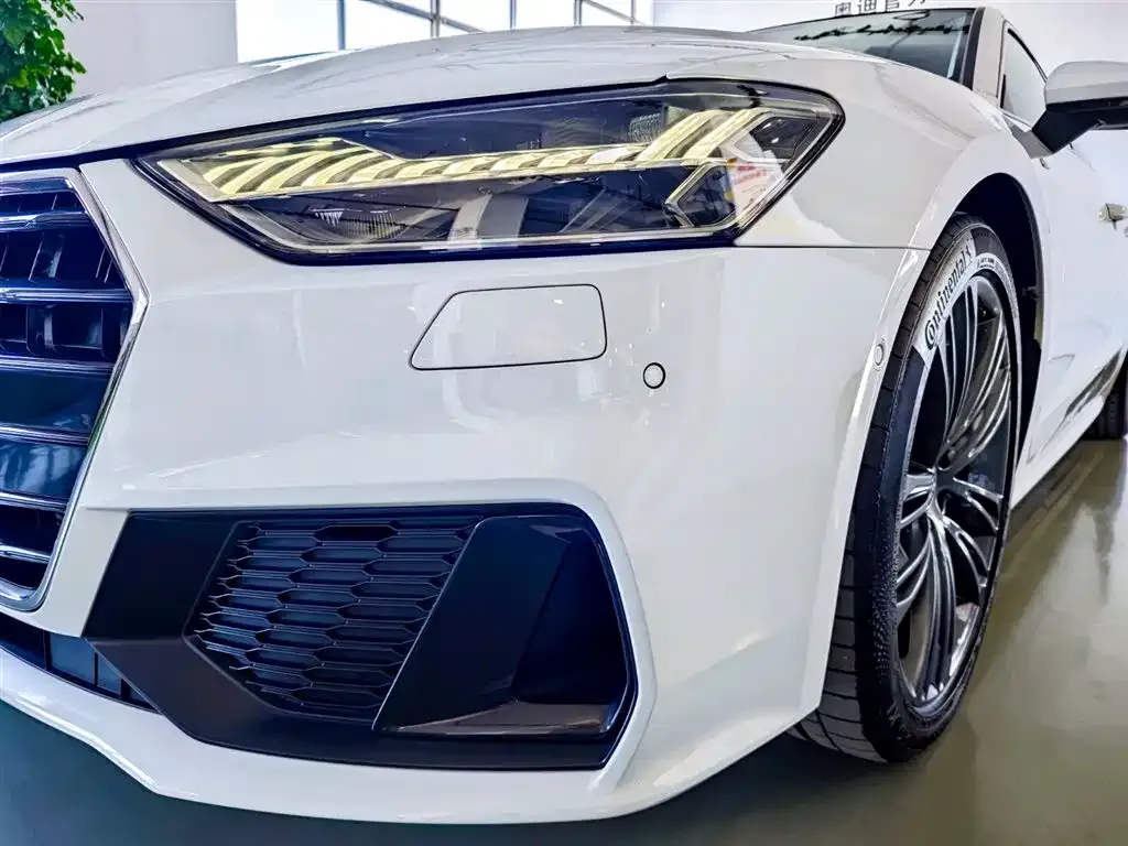 Audi A7 2023 из CN, фото 6