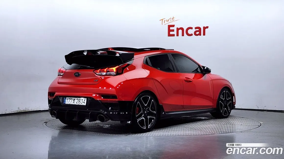 Hyundai Veloster — фото 2