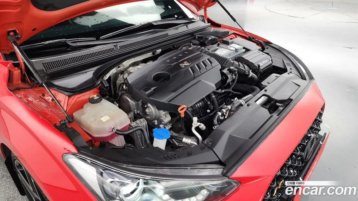 Hyundai Veloster — фото 6