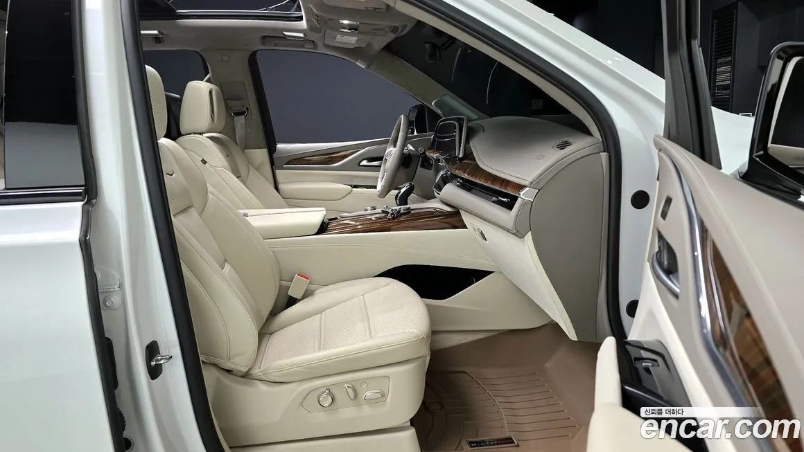 Cadillac Escalade 2023 из KR, фото 10