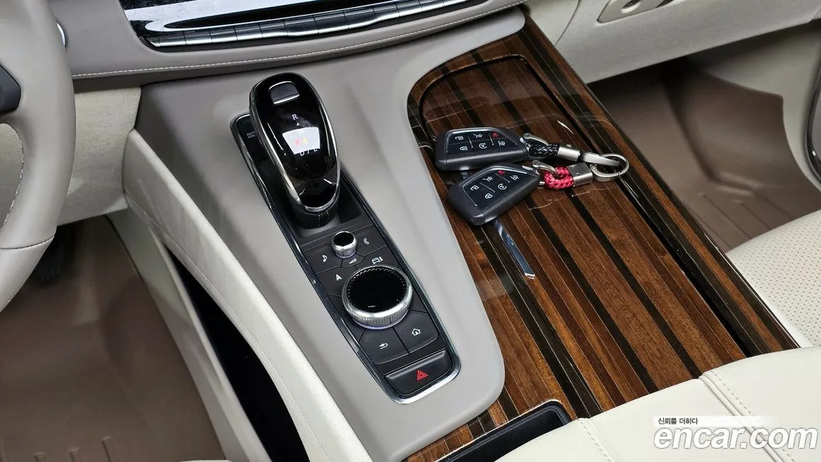 Cadillac Escalade 2023 из KR, фото 9
