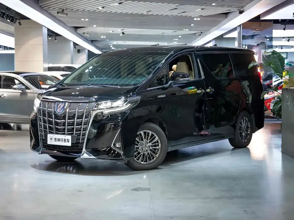 Toyota Alphard 2023 из CN, фото 1