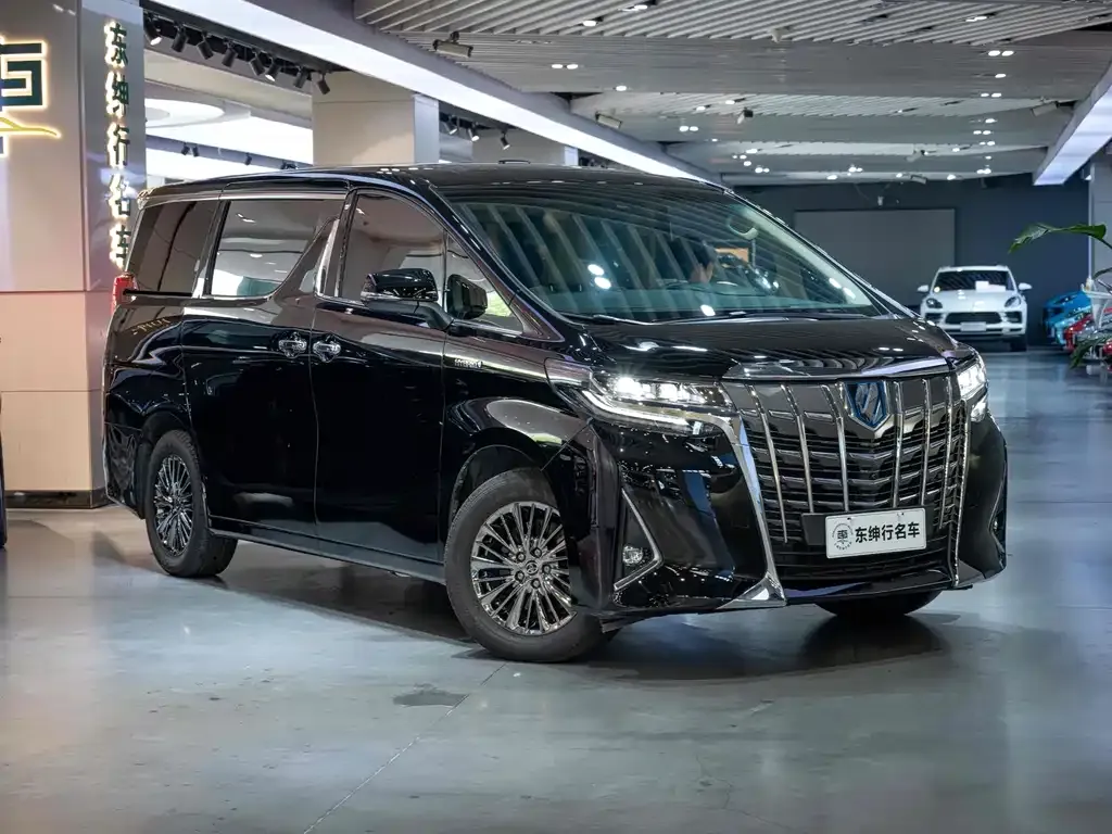 Toyota Alphard 2023 из CN, фото 3