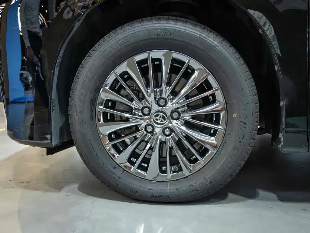 Toyota Alphard 2023 из CN, фото 5