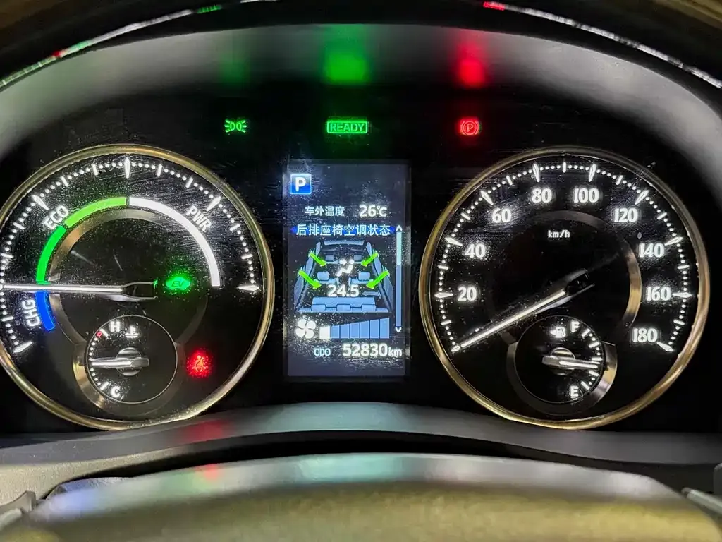 Toyota Alphard 2023 из CN, фото 8