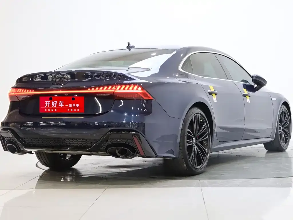 Audi A7L 2023 из CN, фото 3