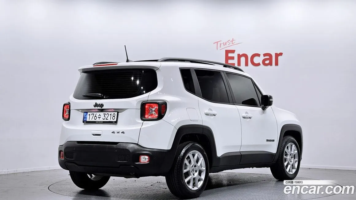 Jeep Renegade 2022 из KR, фото 2