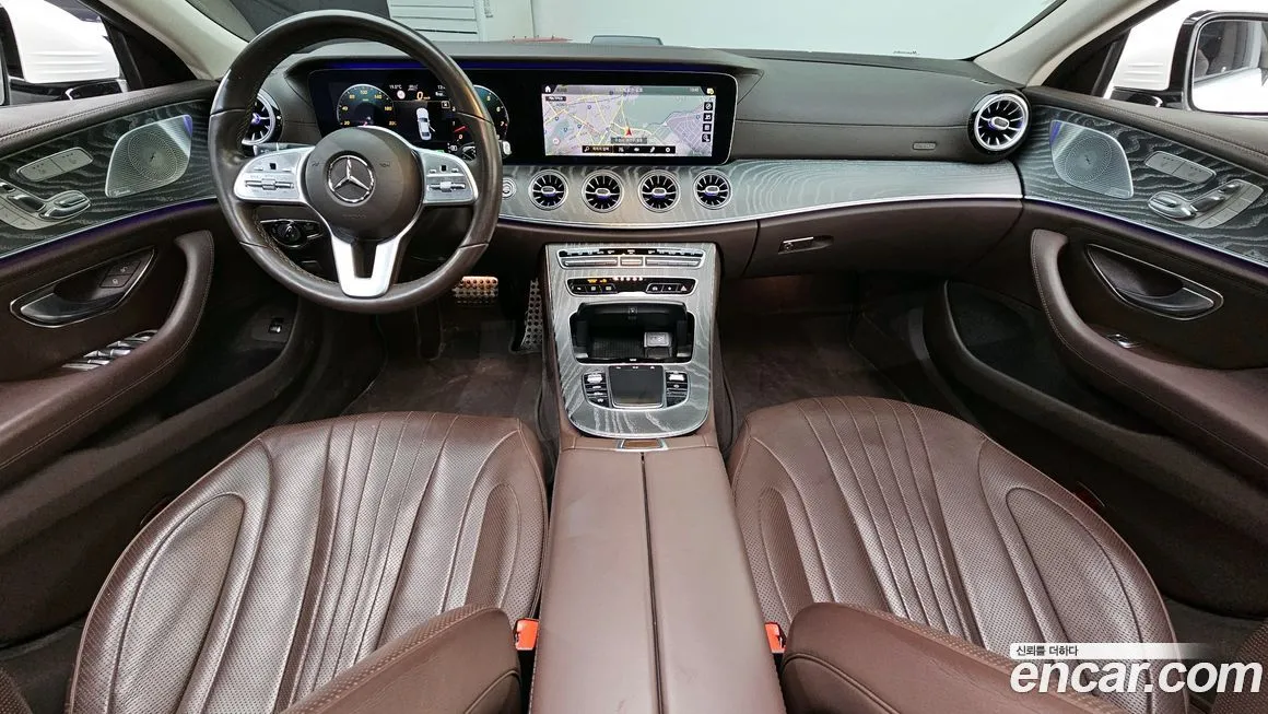 Mercedes-Benz CLS-Class — фото 7
