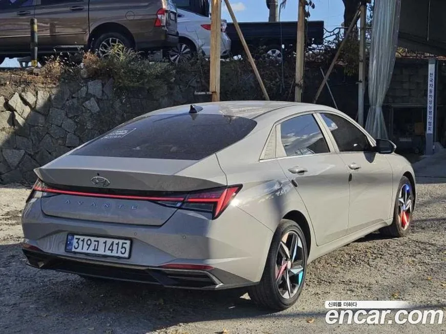 Hyundai AVANTE — фото 3