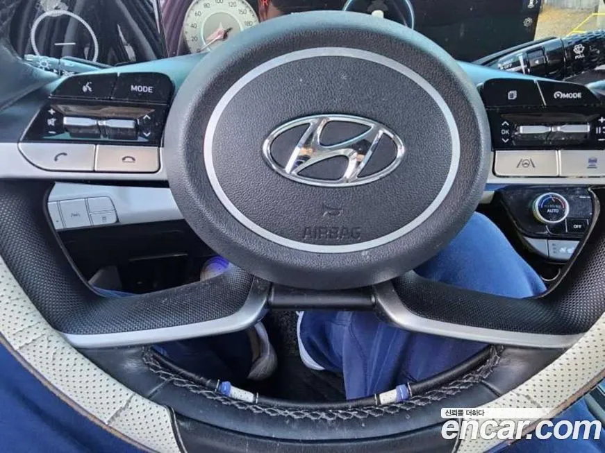 Hyundai AVANTE — фото 9