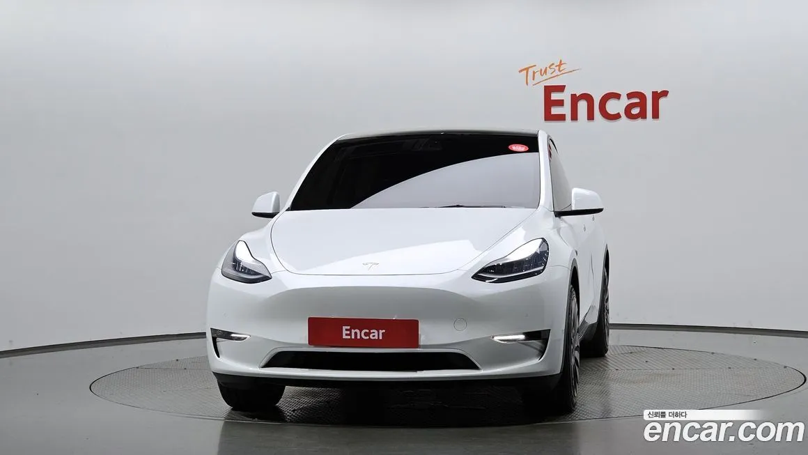 Tesla Model Y — фото 3