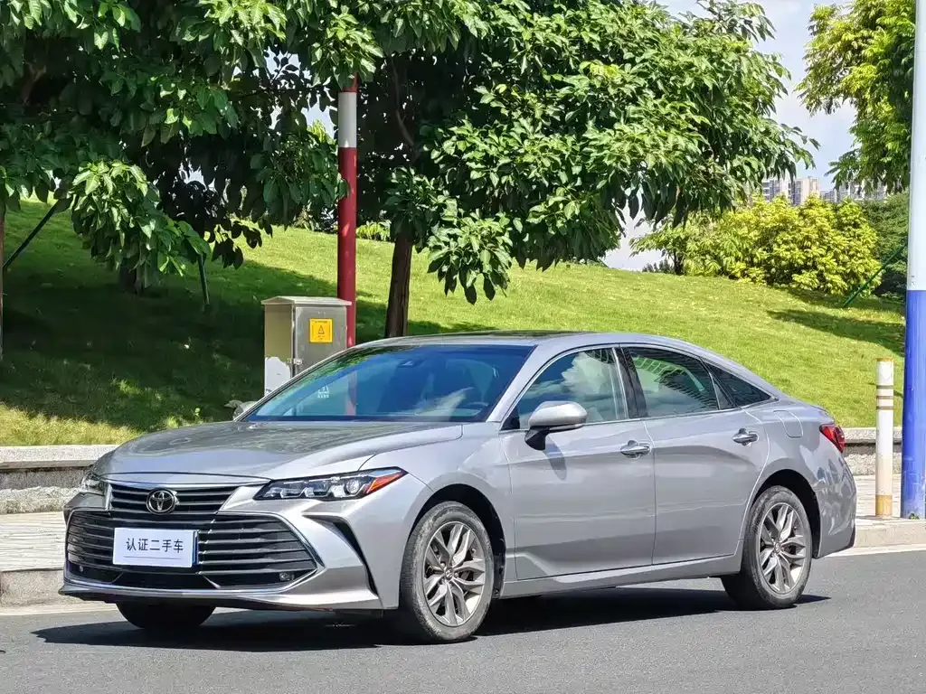 Toyota Avalon 2022 из CN, фото 1