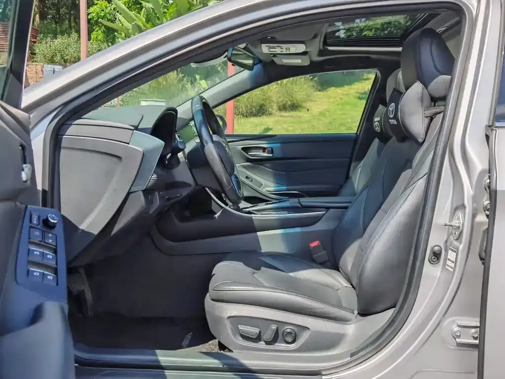 Toyota Avalon 2022 из CN, фото 7