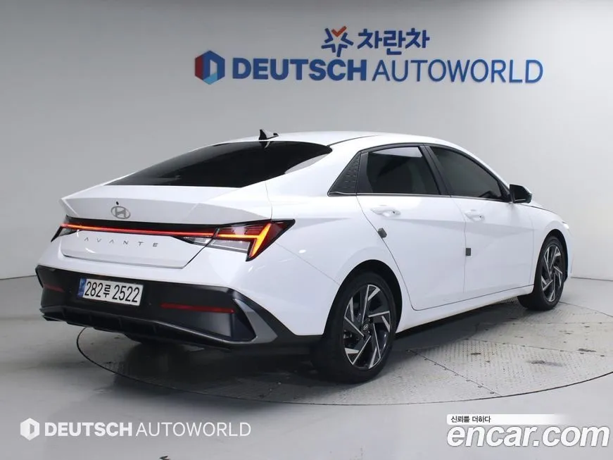 Hyundai AVANTE — фото 2
