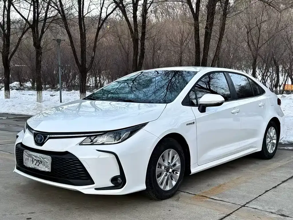 Toyota Corolla 2024 из CN, фото 1
