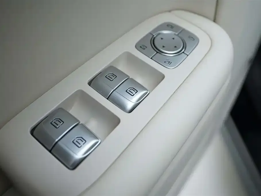 Li Auto L8 2023 из CN, фото 10