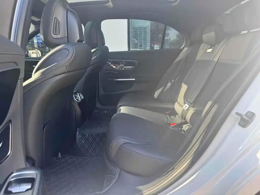 Mercedes-Benz C-Class 2025 из CN, фото 7