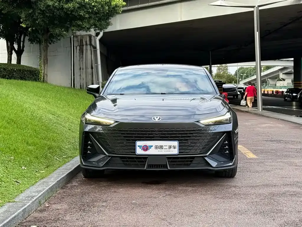 Changan UNI-V 2023 из CN, фото 2