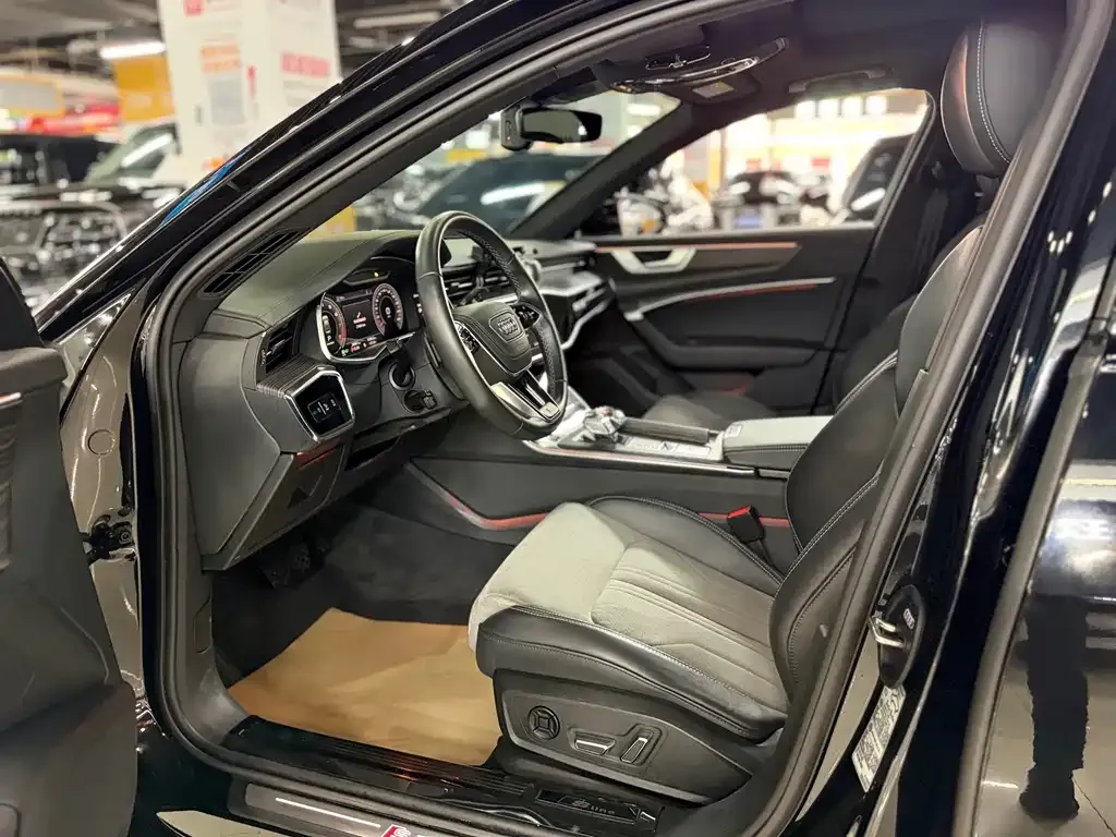 Audi A6L 2024 из CN, фото 6
