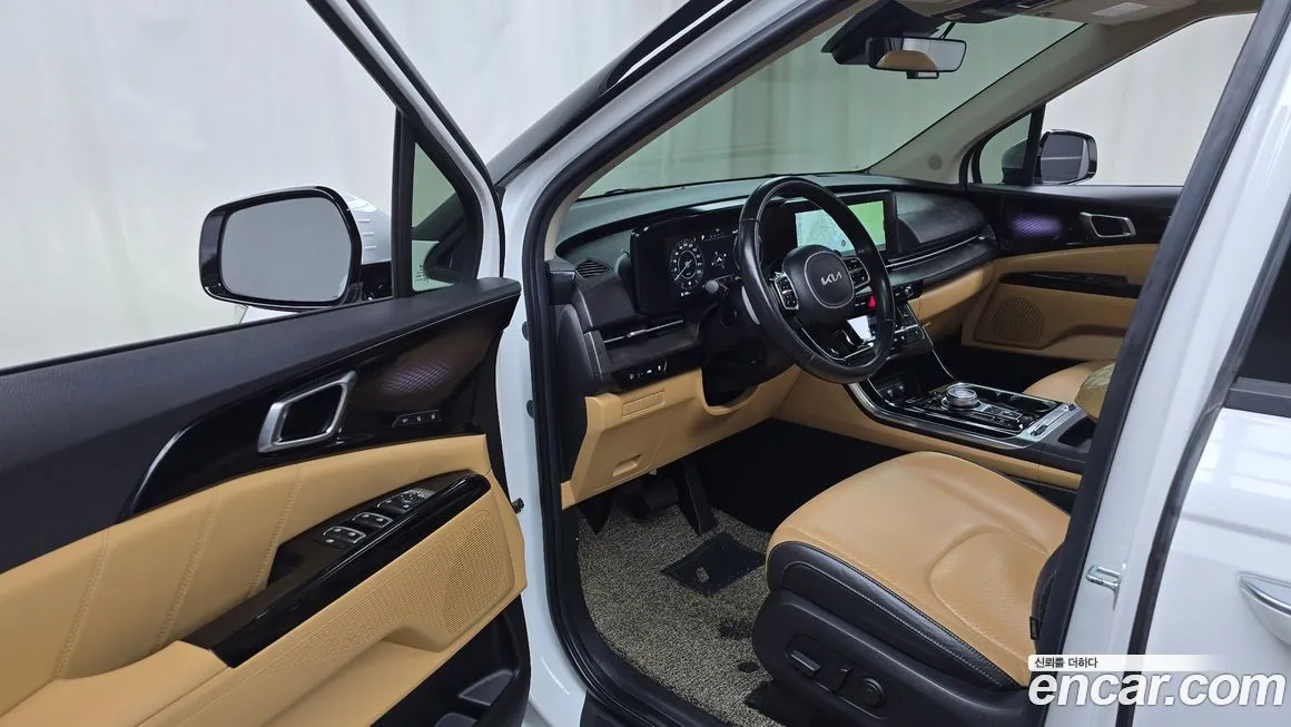 Kia Carnival — фото 10