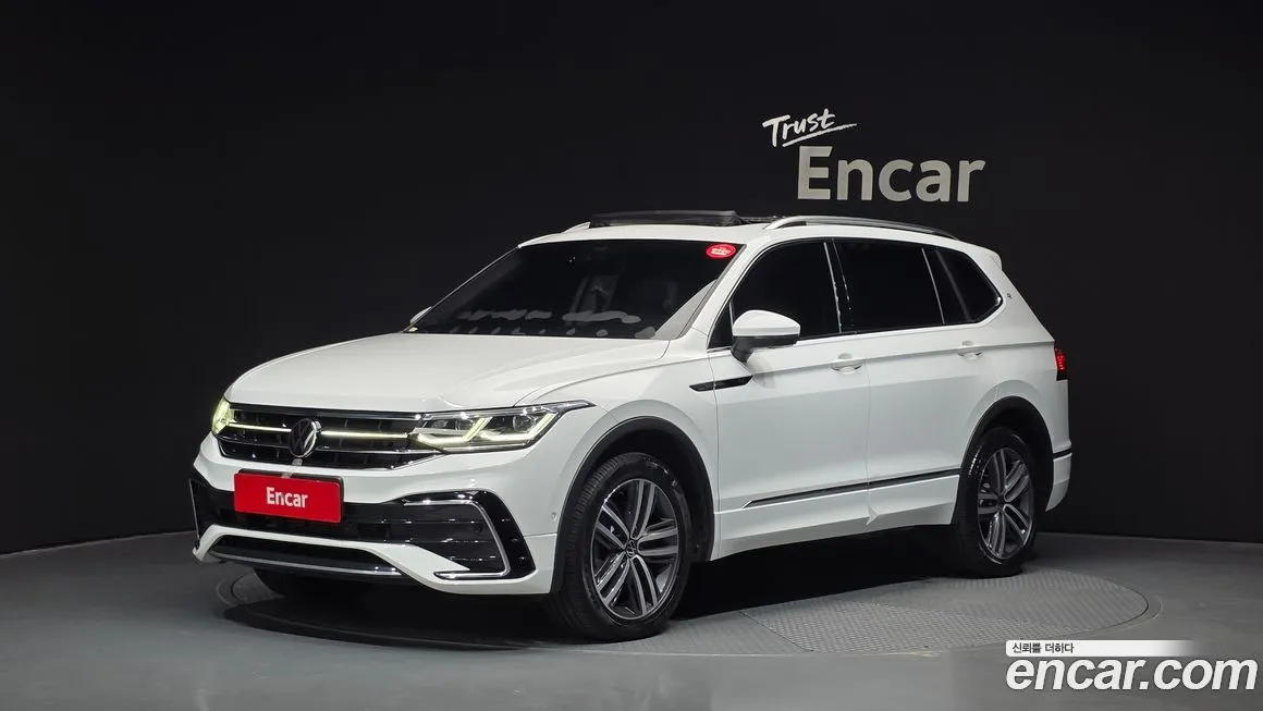 Volkswagen Tiguan — фото 1
