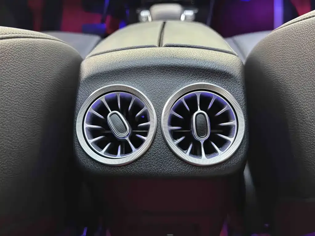 Mercedes-Benz A-Class 2023 из CN, фото 10