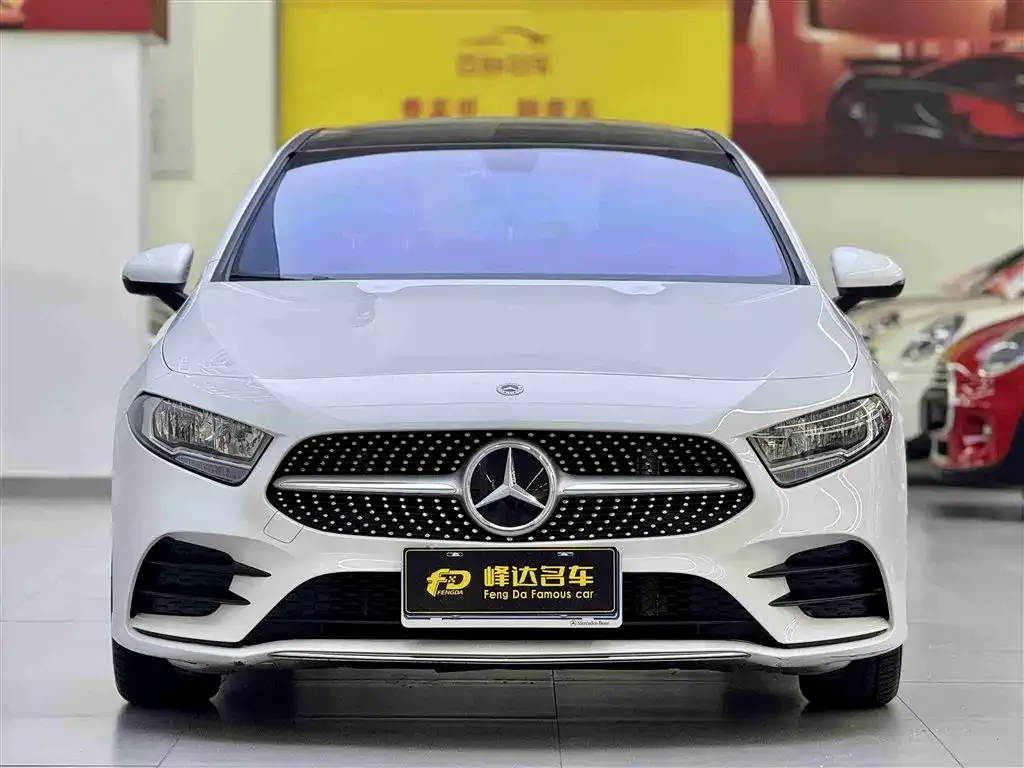Mercedes-Benz A-Class 2023 из CN, фото 2