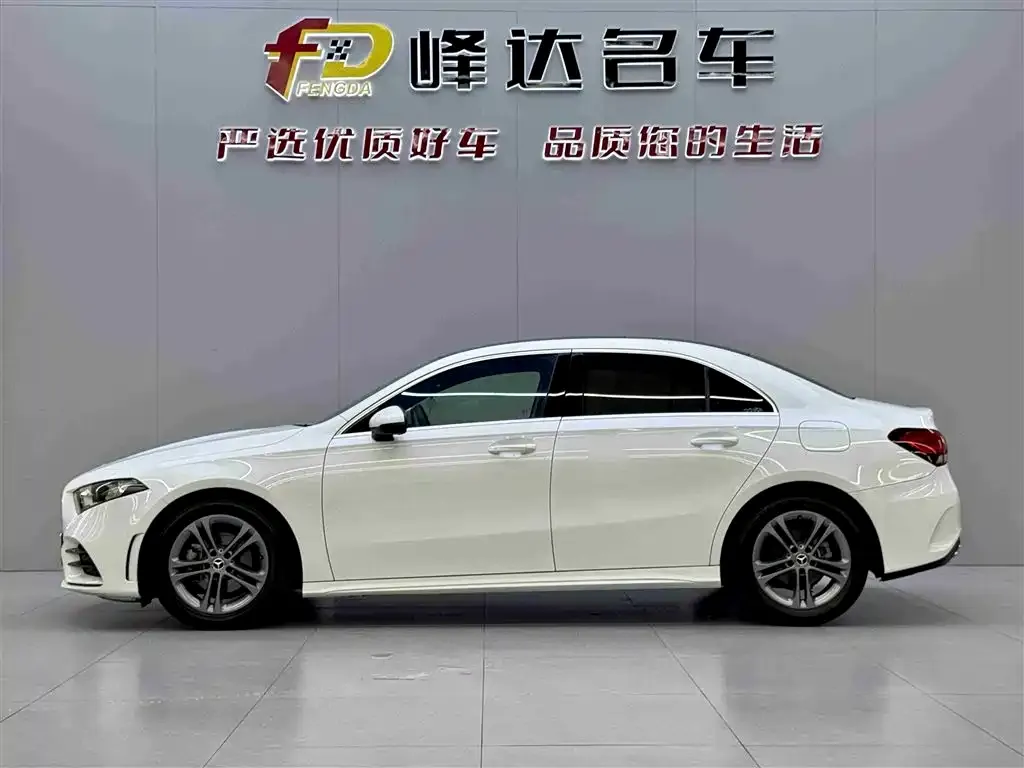 Mercedes-Benz A-Class 2023 из CN, фото 4